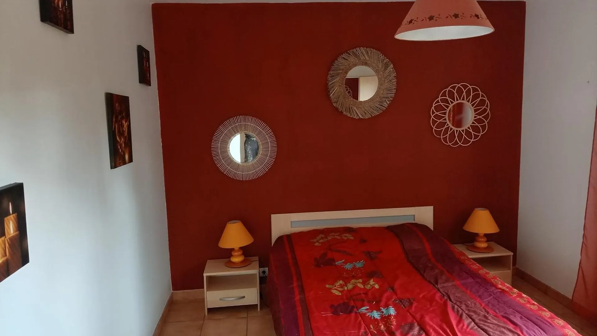 Les Papillons Villa Labeaume France